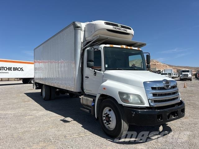 Hino 268 Camion frigorifique