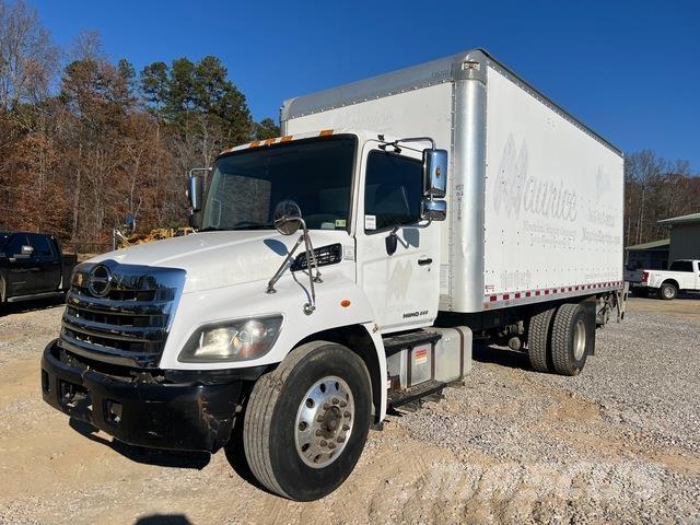 Hino 268 Camion Fourgon