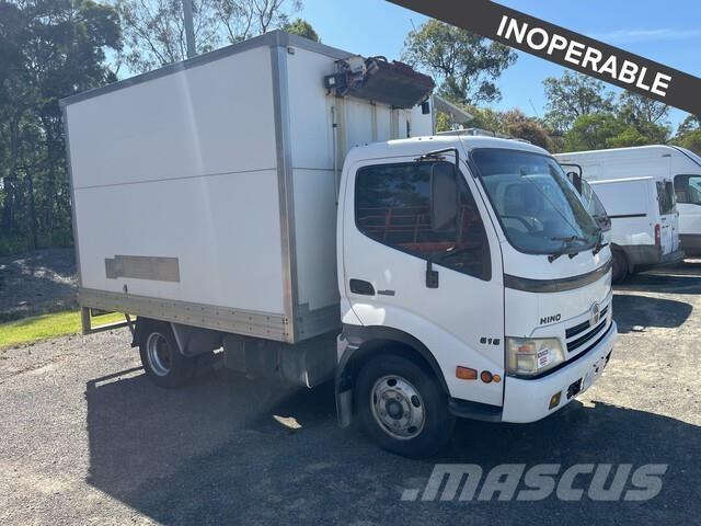 Hino 300 616 Camion frigorifique