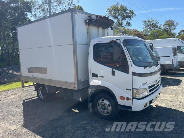 Hino 300 616 Camion frigorifique
