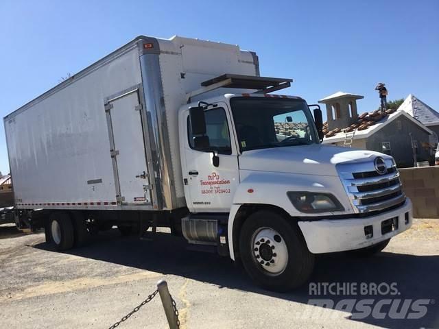 Hino 338 Camion Fourgon