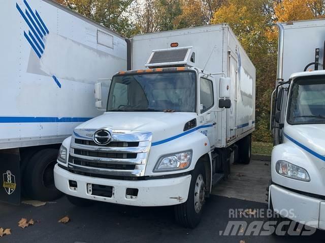 Hino 338 Camion Fourgon