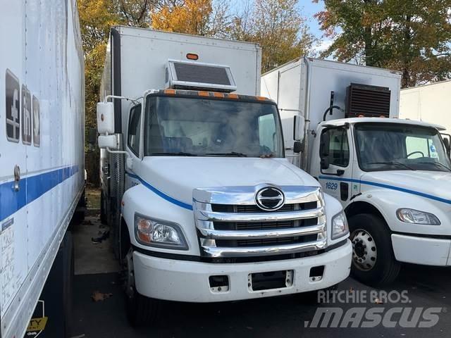 Hino 338 Camion Fourgon