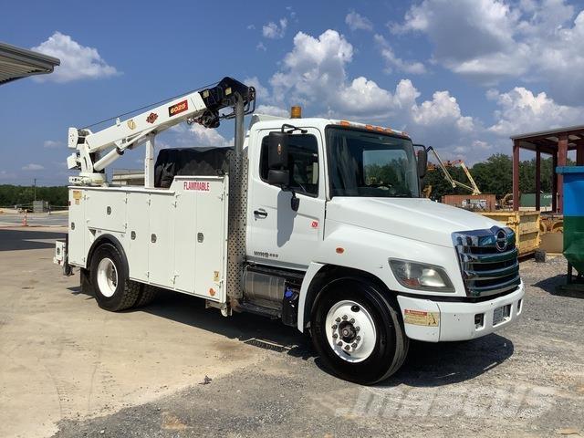 Hino 338 Camions et véhicules municipaux