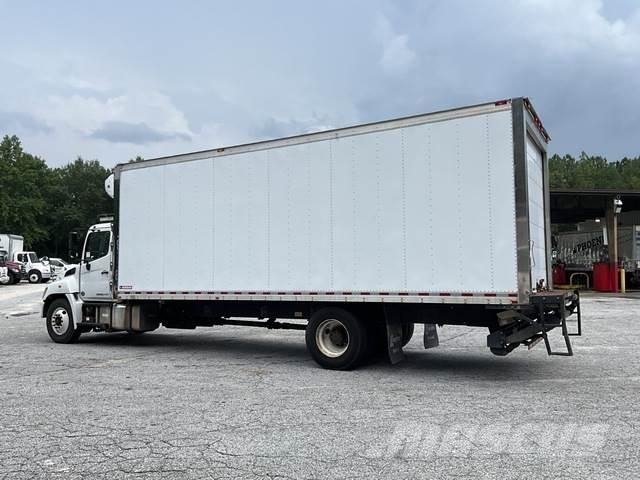 Hino 338 Camion frigorifique