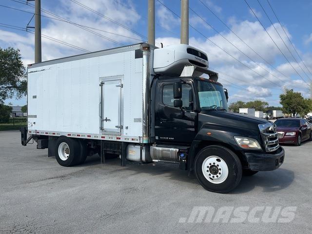 Hino 338 Camion frigorifique