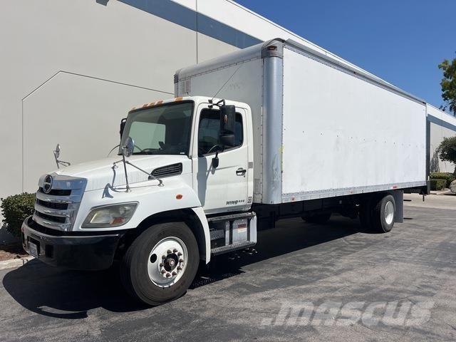 Hino 338 Camion Fourgon