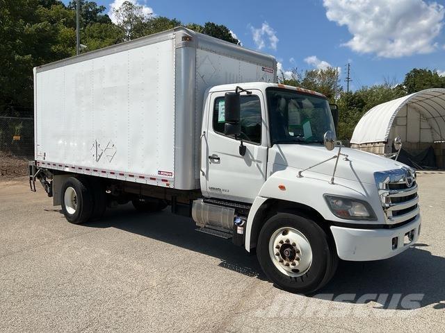 Hino 338 Camion Fourgon