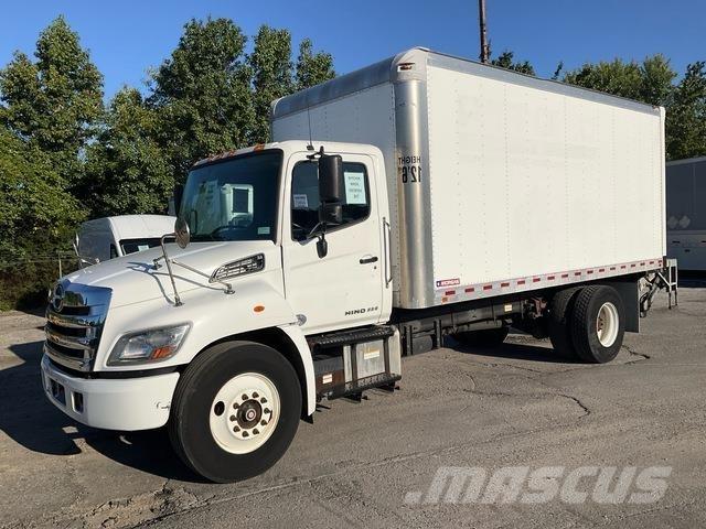 Hino 338 Camion Fourgon