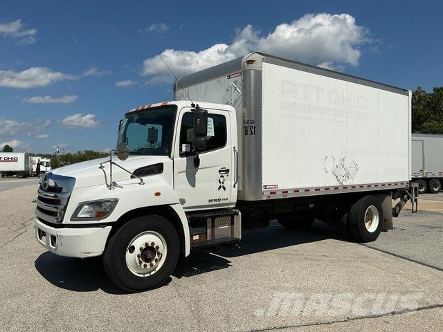 Hino 338 Camion Fourgon