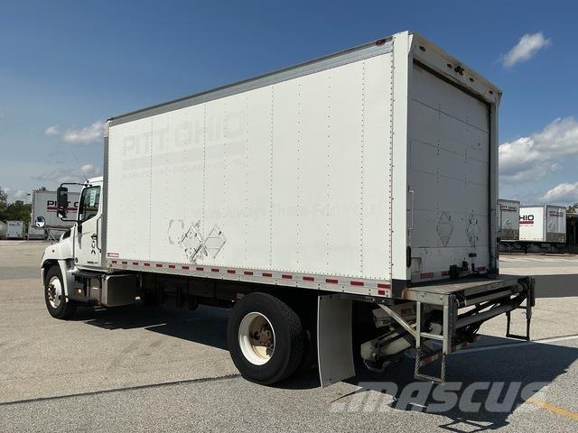 Hino 338 Camion Fourgon