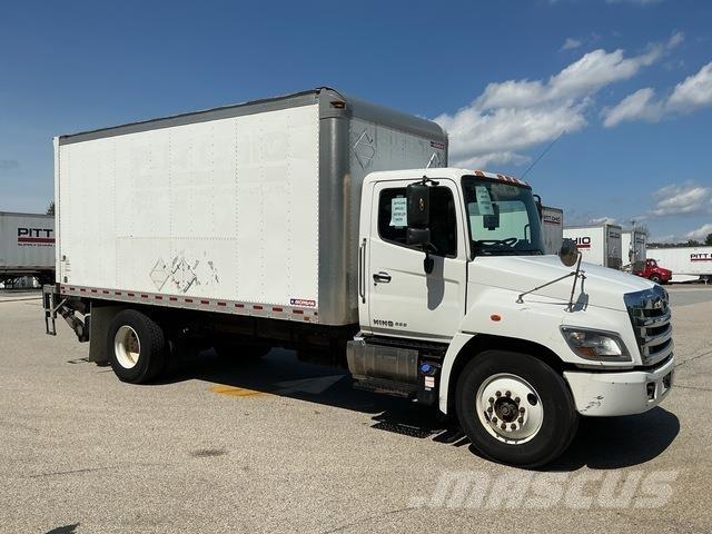 Hino 338 Camion Fourgon