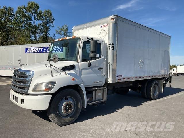 Hino 338 Camion Fourgon