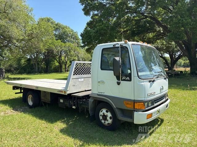 Hino FA1517 Camion dépannage