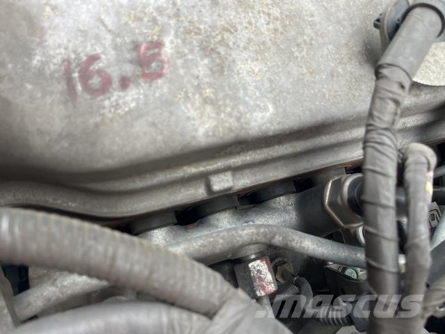 Hino FC Camion Fourgon