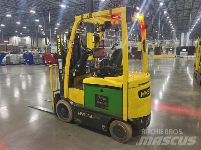 Hyster E50XN Chariots élévateurs électriques