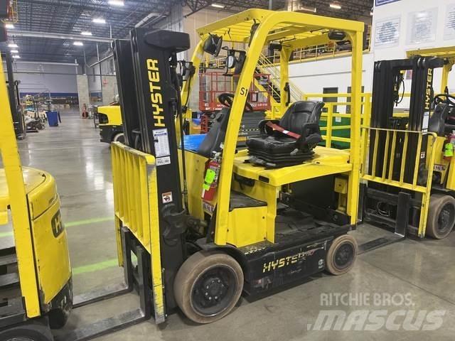 Hyster E50XN Chariots élévateurs électriques