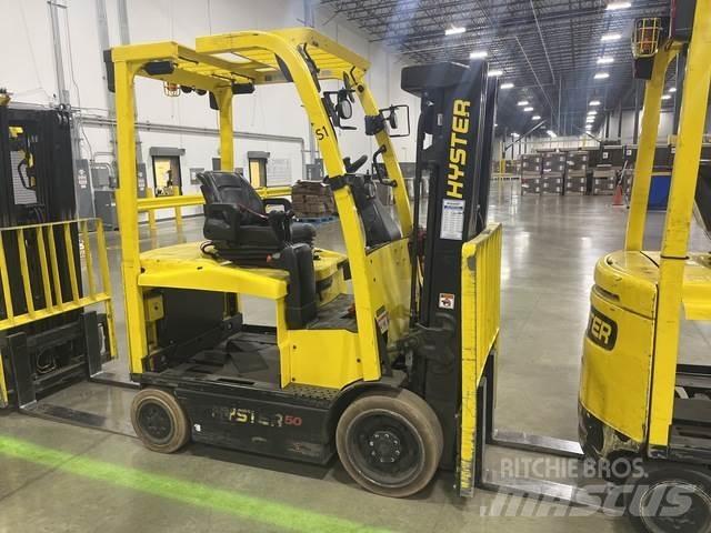 Hyster E50XN Chariots élévateurs électriques