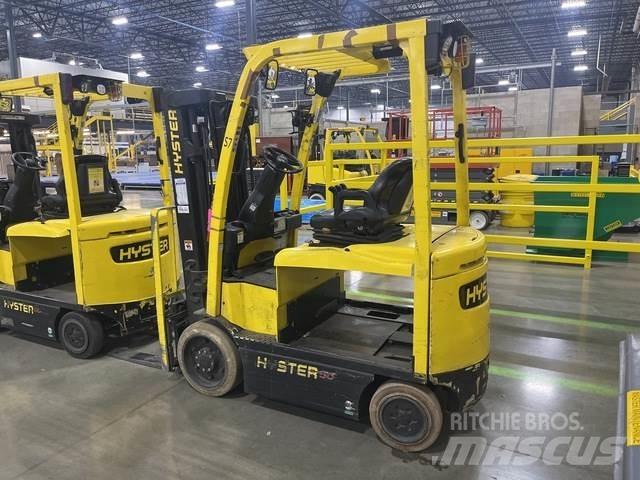 Hyster E50XN Chariots élévateurs électriques