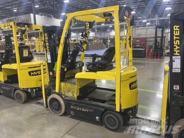 Hyster E50XN Chariots élévateurs électriques