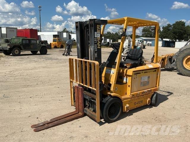 Hyster E65Z-40 Chariots élévateurs électriques