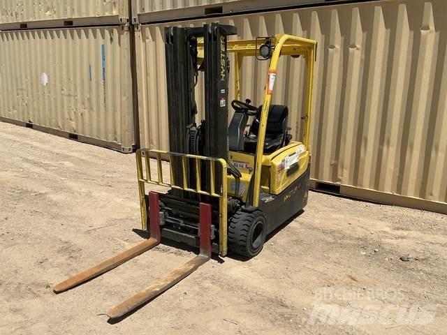 Hyster J40XNT Chariots élévateurs électriques