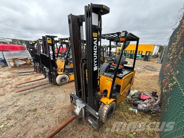 Hyundai 25B-9U Chariots élévateurs électriques