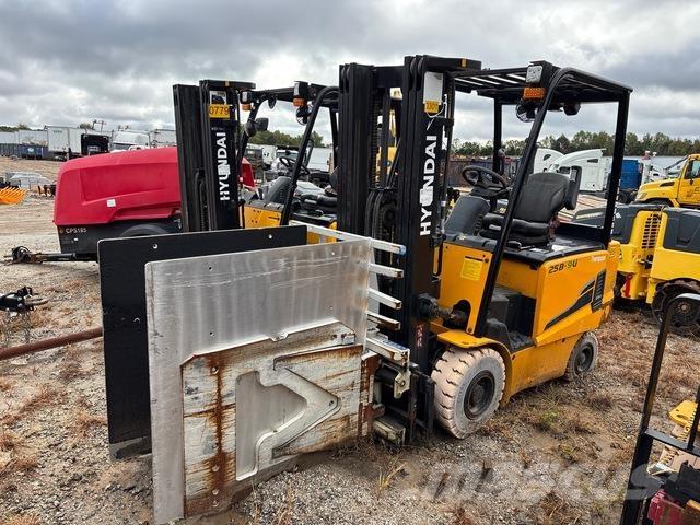 Hyundai 25B-9U Chariots élévateurs électriques