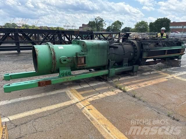  ICE I-80 Enfonce pieu hydraulique