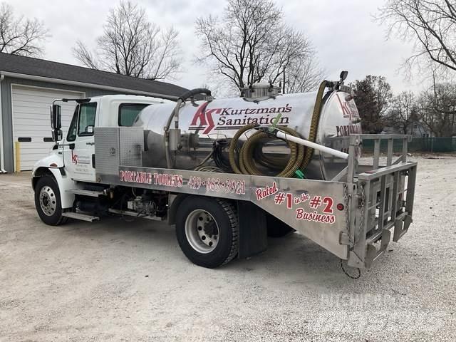 International  Camion aspirateur, Hydrocureur
