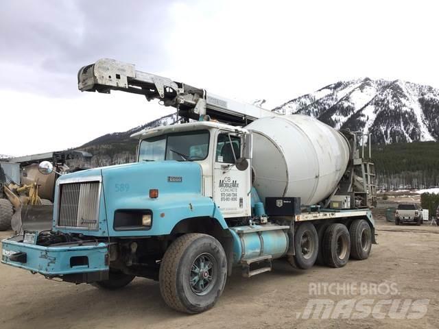 International  Autre camion