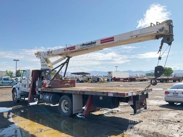 International  Grue sur chenilles