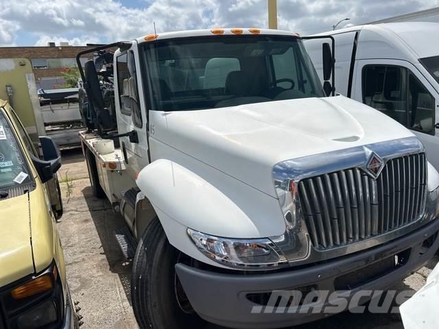 International  Camion nacelle