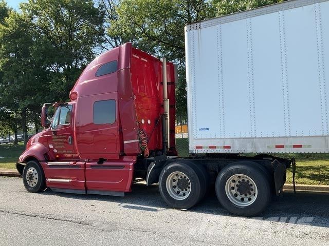 International  Tracteur routier