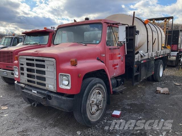 International  Camion plateau