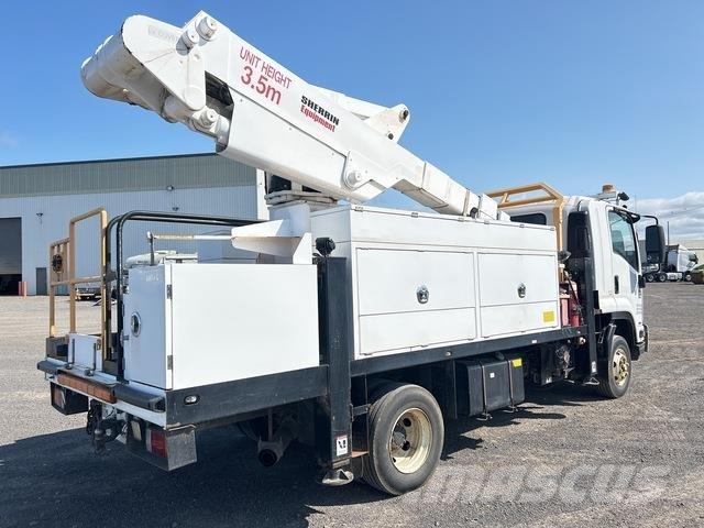 Isuzu FRR600 Camion nacelle