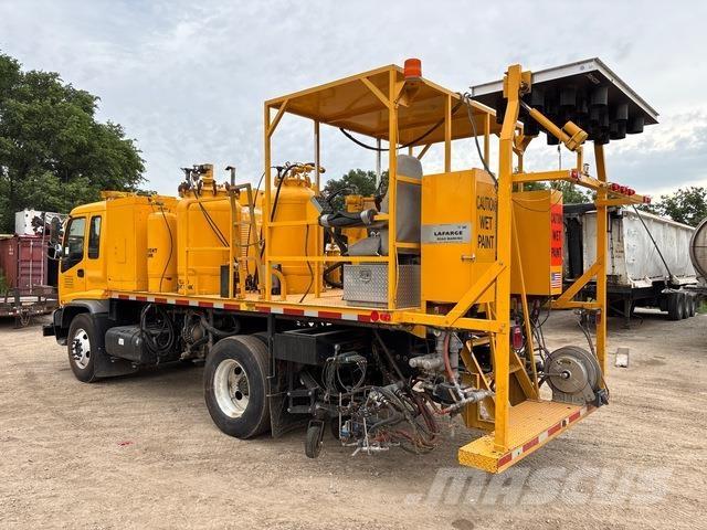 Isuzu FTR Camions et véhicules municipaux