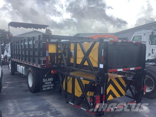 Isuzu FTR Camions et véhicules municipaux