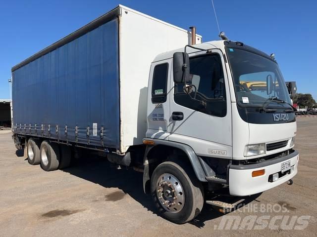 Isuzu FVR 950 Camion à rideaux coulissants (PLSC)