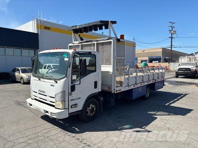 Isuzu NPR Camions et véhicules municipaux