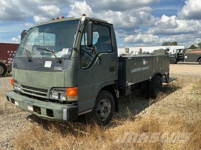 Isuzu NPR Camions et véhicules municipaux