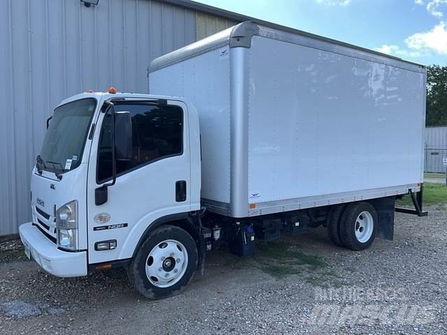 Isuzu NQR Camions et véhicules municipaux