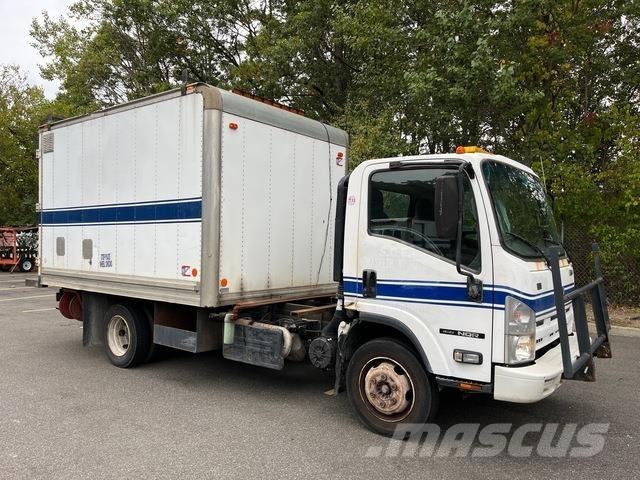 Isuzu NQR Camion Fourgon