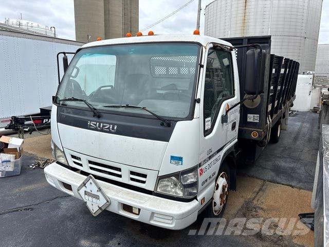 Isuzu NRR Camion plateau