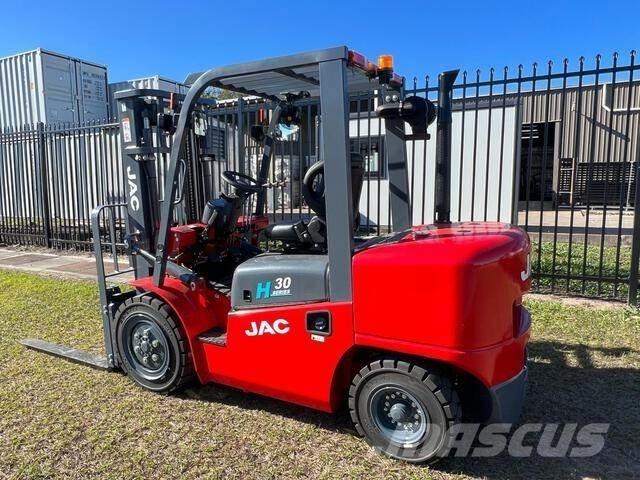 JAC CPCD30 Autres Chariots élévateurs
