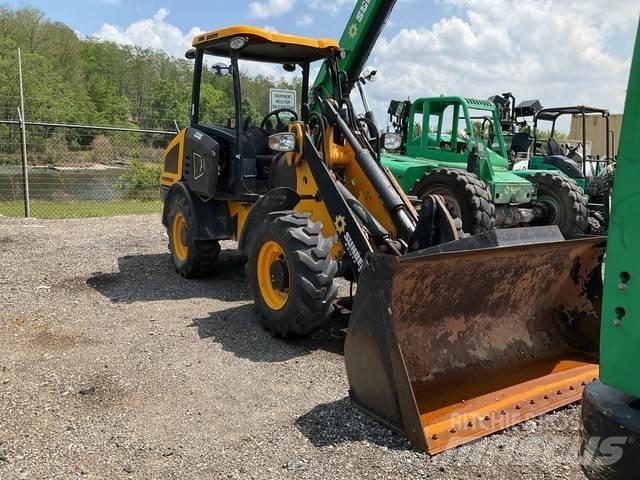 JCB 407 Chargeuse sur pneus