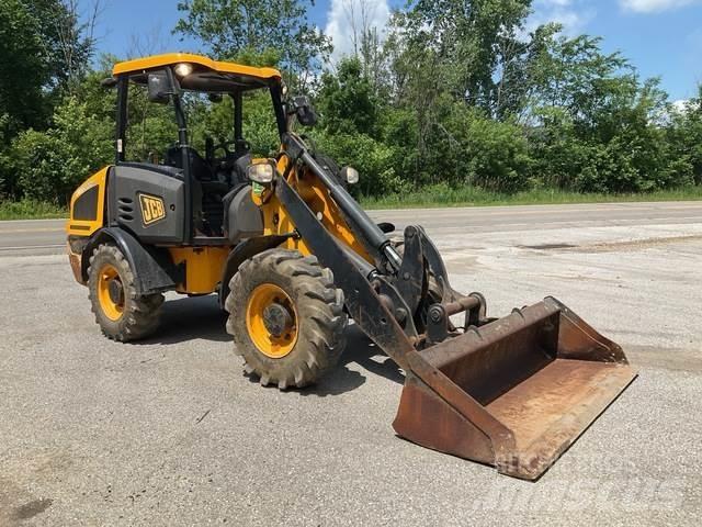 JCB 407 Chargeuse sur pneus