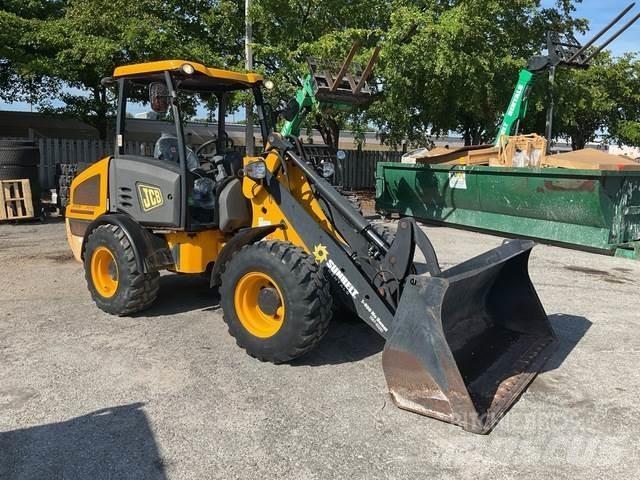 JCB 407 Chargeuse sur pneus