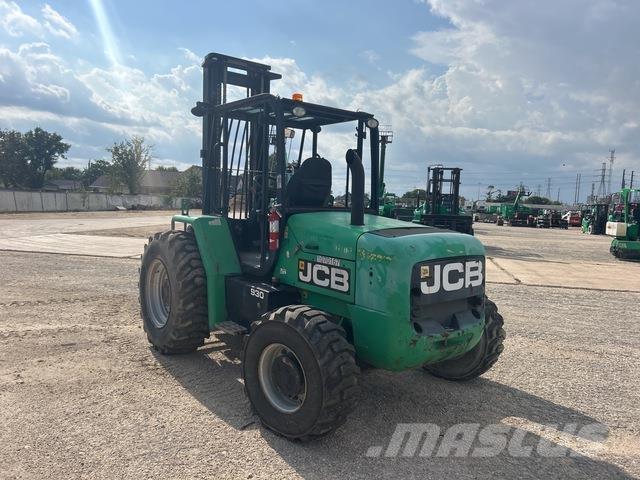 JCB 930 Chariot tout terrain