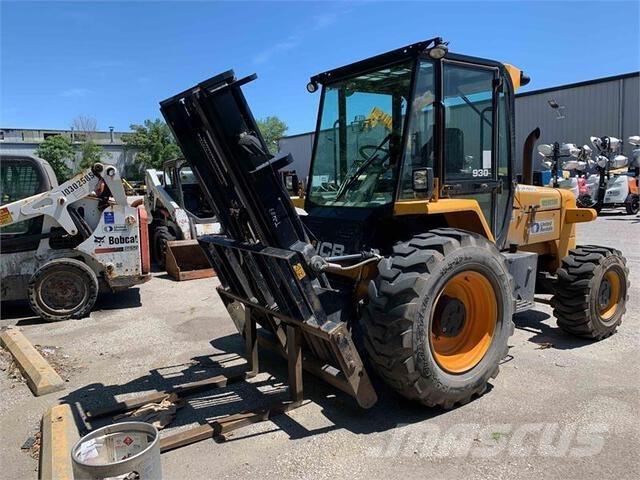 JCB 930-4 Chariot tout terrain